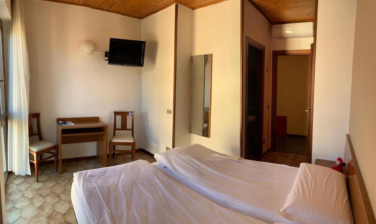Hotel Santa Maria - Bardolino Town Center Εξωτερικό φωτογραφία