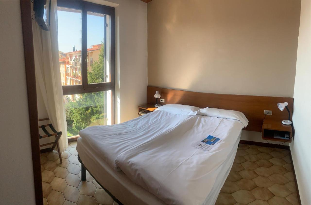 Hotel Santa Maria - Bardolino Town Center Εξωτερικό φωτογραφία